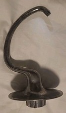 Gancho para amasar masa Hobart auxiliar de cocina vintage en forma de C estampado 5-6 cuartos Batidora de pie segunda mano  Embacar hacia Mexico