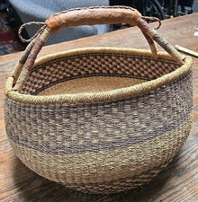 Cesta de tecido Bolga estilo africano feita à mão 18" usada em toda parte comprar usado  Enviando para Brazil
