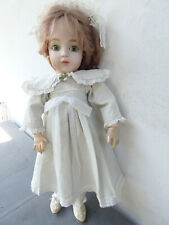 Jolie robe ancienne d'occasion Jolie robe ancienne d'occasion  France