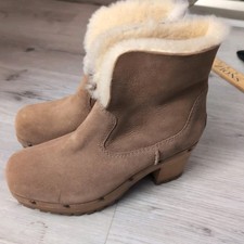 Ugg thebes women for sale  Palmdale