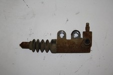Clutch slave cylinder d'occasion  Expédié en Belgium