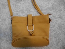 Handtasche gelb gebraucht kaufen  Gernsbach