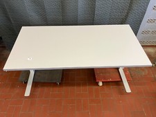Schreibtisch 160 höhenverstel gebraucht kaufen  Neustadt am Rübenberge