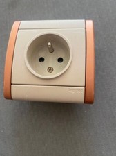Prise legrand beluga d'occasion  Montfort-le-Gesnois