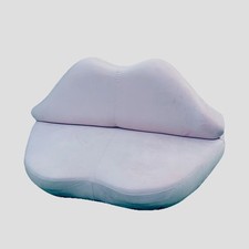 Lips share light for sale  LONDON