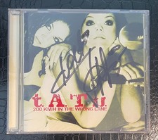 TATU 200 Km/H in the Wrong Lane t.A.T.u. Julia Volkova Lena Katina SIGNED CD comprar usado  Enviando para Brazil