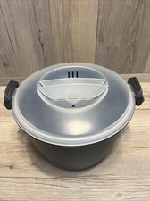 Microfogão Pampered Chef 3 qt mais panela de arroz preta, usado comprar usado  Enviando para Brazil