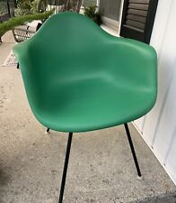 Silla (s) verde con carcasa de brazo Herman Miller Charles Eames - auténtica, usado segunda mano  Embacar hacia Argentina