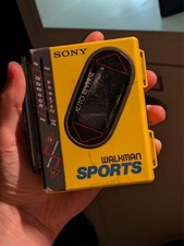 Sony walkman f75 usato  Vimodrone