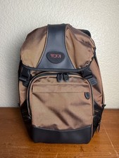 Mochila de viagem Tumi T2 marrom cobre tecnologia lona balística bagagem de mão resistente comprar usado Mochila de viagem Tumi T2 marrom cobre tecnologia lona balística bagagem de mão resistente comprar usado  Enviando para Brazil