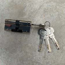 Yale anti snap for sale  SOUTHEND-ON-SEA