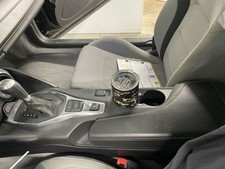 (LID ARMREST ONLY) Console Front Floor Leather Fits 16-18 CAMARO 933131 comprar usado  Enviando para Brazil