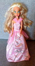 Winx club flora d'occasion  Expédié en Belgium