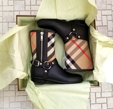 Burberry strap detail for sale  East Norwich