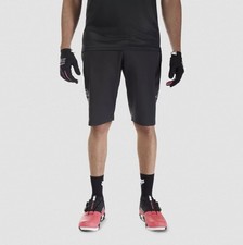 Pantaloncino uomo bici usato  Mondovi