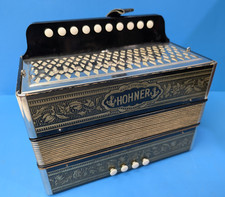 Acordeão diatônico Hohner Vienna 1 linha 4 baixos 10 botões agudos "C" - Alemanha comprar usado  Enviando para Brazil