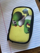 Capa de viagem Yoshi com zíper Nintendo DS 3DS Lite DSi | VEJA FOTOS  comprar usado Capa de viagem Yoshi com zíper Nintendo DS 3DS Lite DSi | VEJA FOTOS  comprar usado  Enviando para Brazil