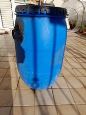 Fusto polietilene azzurro usato  Italia