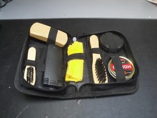 Ancienne trousse cirage d'occasion  Ver-sur-Launette
