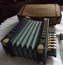 childs accordion for sale childs accordion for sale LLANYBYDDER