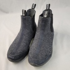 Giesswein black merino for sale  New Hampton