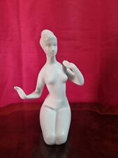 Statua donna nuda usato  Villaspeciosa