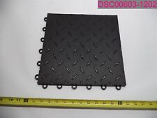 Quantidade=30; Piso de plástico preto intertravado padrão diamante 12" x 12" comprar usado Quantidade=30; Piso de plástico preto intertravado padrão diamante 12" x 12" comprar usado  Enviando para Brazil