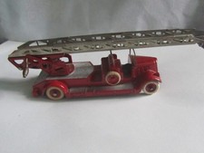 Dinky toys voiture d'occasion  Saint-Denis-en-Val