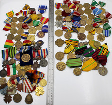 Grande variedade de países, conflitos, era, medalhas esportivas enorme lote de 79 NR #X45 comprar usado  Enviando para Brazil