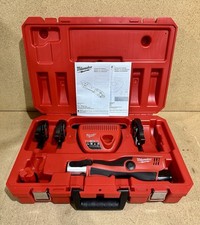 Używany, Milwaukee 2473-22 M12 12V litowo-jonowy Force Logic bezprzewodowy zestaw narzędzi prasowych na sprzedaż  Wysyłka do Poland