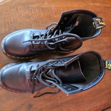Scarpe stivali dr.martens usato  Torino