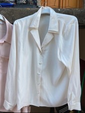 Chemise blanche satinée d'occasion  Arpajon-sur-Cère