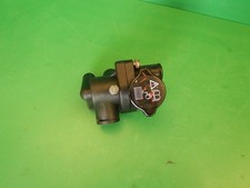 Triumph thermostat housing d'occasion  Expédié en Belgium