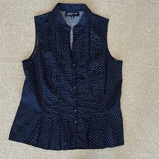 Blusa plissada Jones NY Signature top sem mangas botão frontal tamanho M bolinhas comprar usado Blusa plissada Jones NY Signature top sem mangas botão frontal tamanho M bolinhas comprar usado  Enviando para Brazil