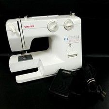 Singer sewing machine for sale  Fort Wayne