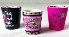 Lote colecionável de 3 lembranças de festa de menina de vidro shot.  Novo comprar usado  Enviando para Brazil