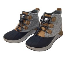 Sorel gray boots for sale  Wisconsin Rapids