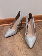 Sparkly silver pointed for sale  Marne