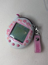 Tamagotchi Plus Rosa Keitai Flor Branca Cor Celebração Keitai Kai Two 2005♡, usado comprar usado  Enviando para Brazil