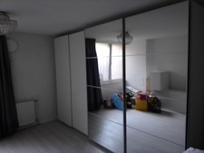 Großer kleiderschrank halber gebraucht kaufen  München
