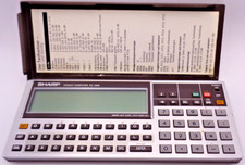 SHARP POCKET COMPUTER PC-1360 (+ COVER, +RAM CARD 8 CE-212M) ✅ GETESTET, usado comprar usado SHARP POCKET COMPUTER PC-1360 (+ COVER, +RAM CARD 8 CE-212M) ✅ GETESTET, usado comprar usado  Enviando para Brazil