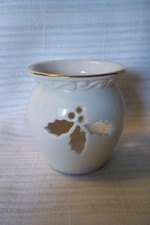 Lenox pierced porcelain for sale  Creekside
