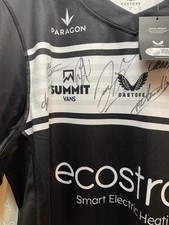 Hull 2024 signed for sale  HULL