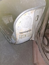 Lamierato scudo pedana usato Lamierato scudo pedana usato  Italia