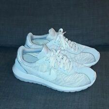 Nike womens roshe for sale  READING