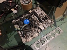 Carte mère gigabye d'occasion  Noisy-le-Grand