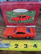Ornamento Hallmark Keepsake 1969 PONTIAC GTO THE JUDGE 10ª Série de Colecionadores FS comprar usado  Enviando para Brazil