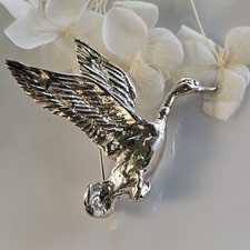 Broche oiseau vol d'occasion  Le Luc