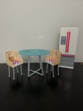 Conjunto de mesa e cadeira para jantar BARBIE com geladeira Barbie adicionada, usado comprar usado  Enviando para Brazil