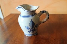 Petit pichet pot d'occasion  Neuville-aux-Bois